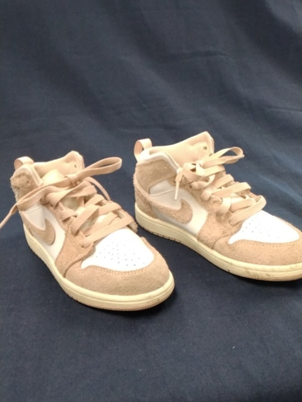 Nike Kids High-Top Sneakers in Beige and White